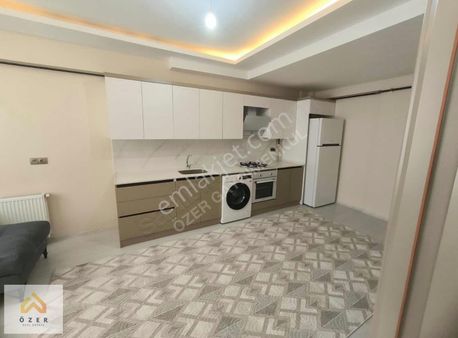 Özer Gayrimenkulden Merkezde Sıfır Eşyalı Sıfır 1+1 Lüx Daire