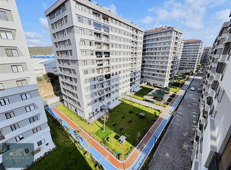 Sitenin Yetkili Ofisi Landmark'tan Önü Açık Kiralık 2+1