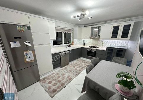 Ege Mahallesinin En Güzel Lokasyonunda 3+1 Geniş Daire