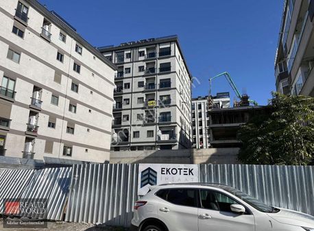 Pendik Batı Neyzen Tevfik Sokak Yeni Binada 3+1