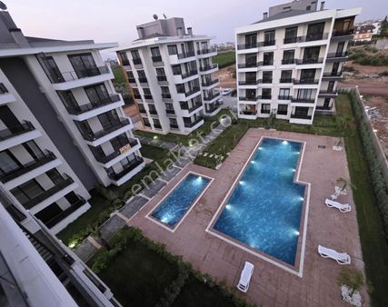 Havuzlu Sitede 3+1 / Klima, Ankastre Seti Var