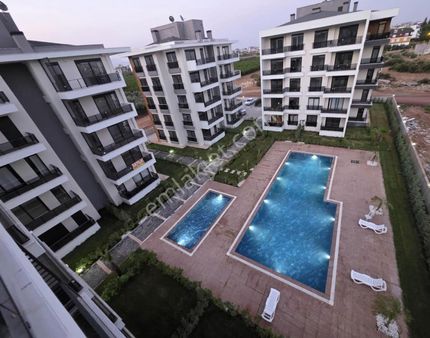 Havuz Ve Dağ Manzaralı Lüks 1+1 / Site İçinde / İskan Var