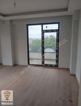 Yalova Altınova Cumhuriyet Mahallesi'nde Satılık 3+1 Daire