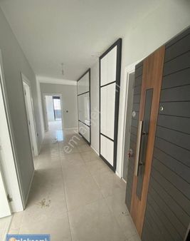 Alanya Avsallarda Site İçerisinde Havuzlu Satılık 6 Odalı Sıfır Fırsat Daire !