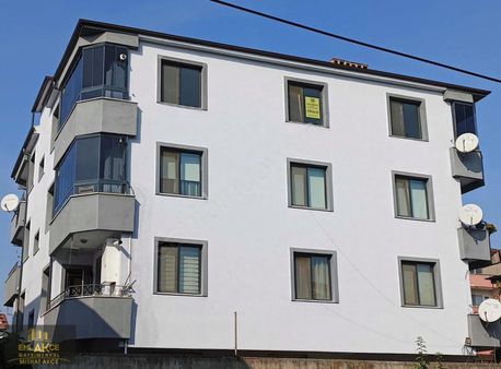 Emlakçe G.y.m Den 3+1 Arifiye Merkezde 3.kat Kiralık Daire