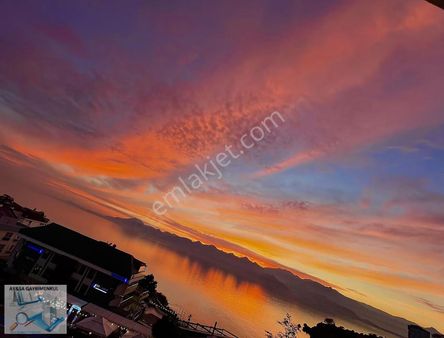 Eski Lara Yolu Üzrinde Konserve Koyu Manzaralı Eşyalı 3+1 180m2