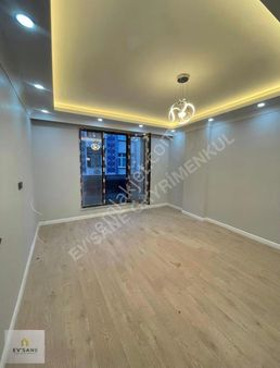 Evsane Gayrimenkulden Lüks Yerden Isıtmalı Modern Daire