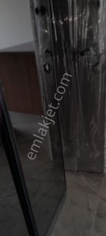 Cumhuriyet Mahallesi İstanbul Yolu Üzerinde Satılık 1+1 Daire