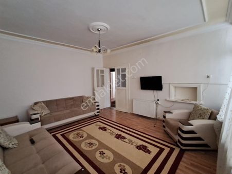 Kernek Mahallesi İpek Caddesin’de 3+1 Eşyalı Kiralık Daire