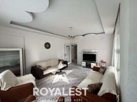 Royalest'ten Karacaahmet'te Kupon Fırsat 3+1