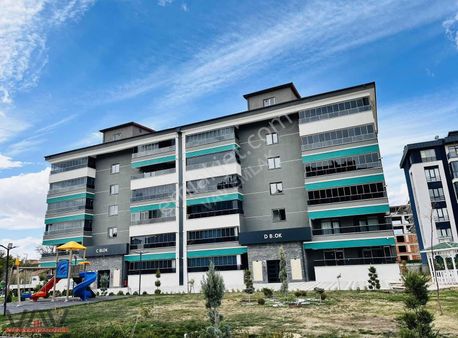 Karatay Fen Lisesi Yanı Hastane Karşısı Site İçi Lüks 3+1 Daire!