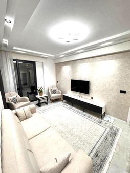 Tekden Denipol Ve Akademi Göz Hastanesine 10 Dk Yürüme Mesafesinde Ara Kat 2+1/100 M2 Harika Daire