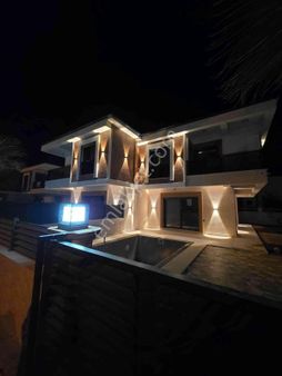 Didim Çamlık Mahallesinde Müstakil Havuzlu Satılık Villa!