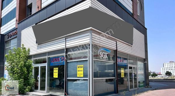 Tried - Şehir Merkezinde 200 M2 Bodrumlu Dükkan