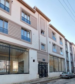 Turkuazdan Şehrin Merkezi Mevlanada Full Eşyalı Kiralık 1+1