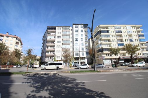 Aksaray Taşpazar Mah. 40 Mlik Yolda Satılık 1+1 Eşyalı Daireler