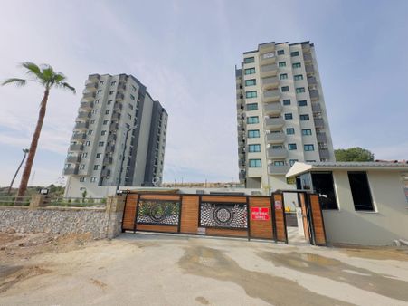 Atabey'den Esentepe'de Kapalı Mutfaklı 3+1 7/24 Güvenlikli Sitede Yüzme Havuzlu Sıfır Satılık Daire