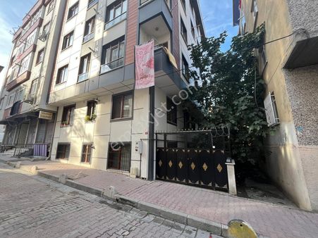 Serkan Gayrimenkulden Bahçelievler Yenibosna Muhammediye Cami Yakını Yüksek Giriş