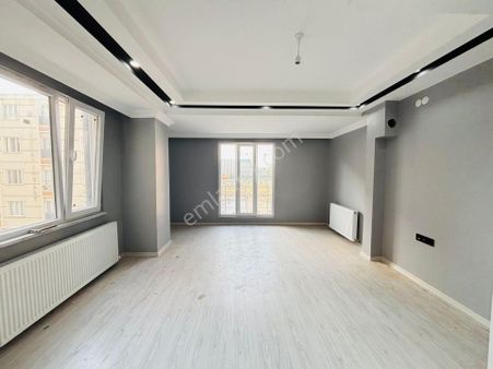 Güven'den Ön Cephe Servis Duraklarına Yakın Sıfır 2+1 Daire