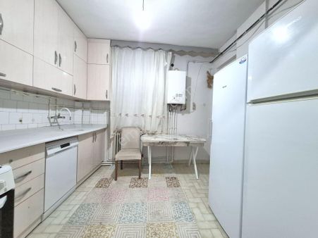 Konya Selçuklu Şeyh Şamil Mahallesinde Barış Caddesi Yakını 3+1 Arakat Daire