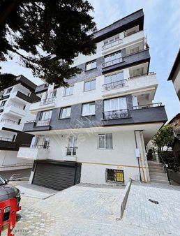 Merkezi Konum Da Sıfır Satılık Geniş M2 Dükkan !