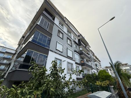 ꧁parla'dan İkizçayda Ara Kat Ön Cephe Asansörlü1+1 Daire꧂