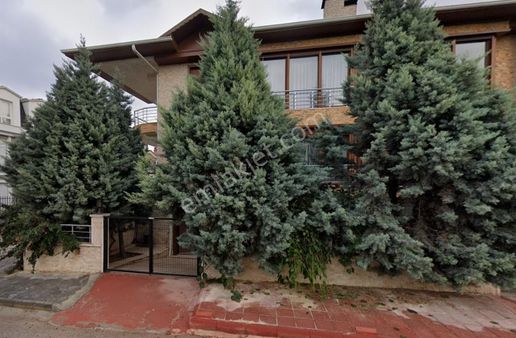 Velesbıd Park Manzaralı Asansörlü Triplex Villa-280m2