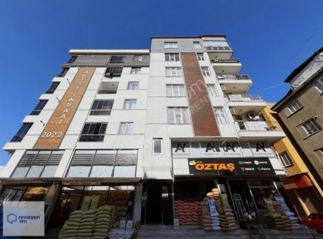 Revizyon'dan Merkezde Ulaşım Ve Konum Avantajlı Kiralık Ofis