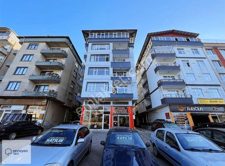 Revizyon'dan Atatürk Mahallesin'de Sahil Kenarında 3+1 Daire