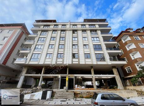 Revizyon'dan Üniversite Mevkili Asfalta Sıfır Daire