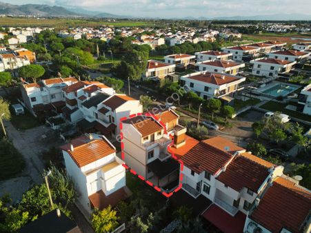 Rota'dan | Denize Yürüme Mesafesi | İskele Bölgesinde |3+1 Villa