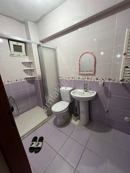 Ümraniye Yamanevler Mahallesi Metro Canpark Avm Karşısı Eşyalı Yüksek Giriş Kiralık Daire Ev