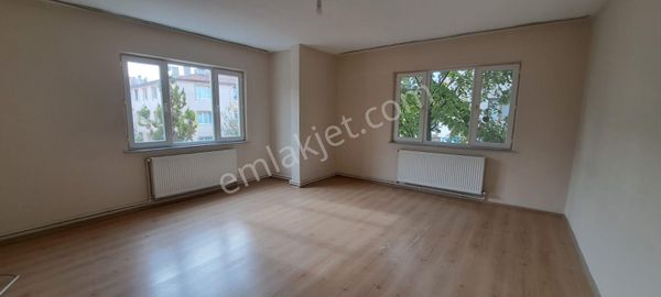 Kırklareli Merkez Cumartesi Pazar Yerinde 2+1 Satılık Daire