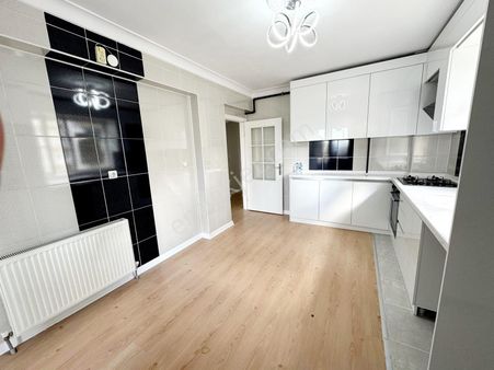 Avcılar Mah 3+1 Site'de 140m2 Full Yapılı Manzaralı Satılk Daire