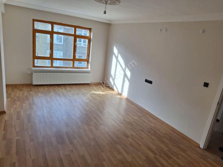 Turkuaz Gayrimenkulden 30 Ağustos Mh.de 3+1 Satılık Daire