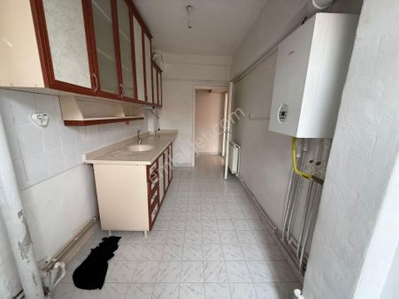 Bilgen Vatan'dan Köşk Mahallesi Yüksek Giriş Balkonlu 3+1 Oturuma Hazrı Cepheleri Açık Satılık Daire