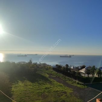 Avcılar Denizköşkler'de Satılık 3+1 Deniz Manzaralı Daire