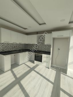 Kenan Evren Bulvarına Yakın Yeni Binada 3+1 Ebeveyn Banyolu Lüks Daire