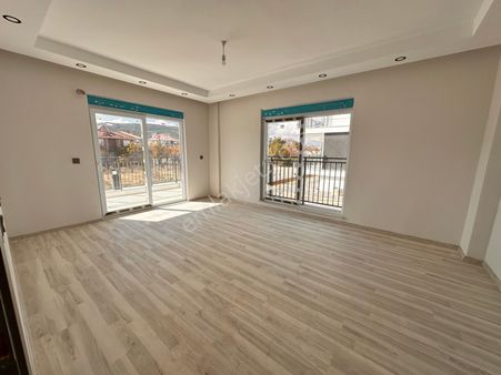 Uzunoluk Mahallesinde Sıfır Alttan Isıtmalı 2+1 Emsallerine Göre Uygun