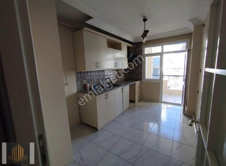 Sağlam'dan Mavi Bulvar İnan Dondurma Civarı 3+1 Kiralık Daire