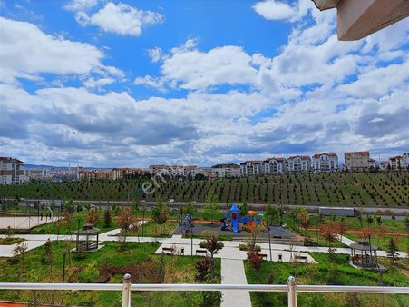 Elvan Mahallesinde Mükemmel Konumda 5+2 Satılık Teras