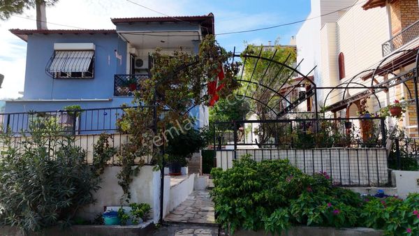 Balıklıova'da Deniz Manzaralı Villa
