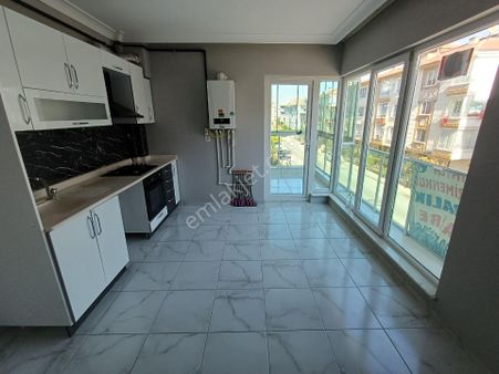 Kalekışladan Asansörlü Yalıtımlı Kiralık 3+1 Daire