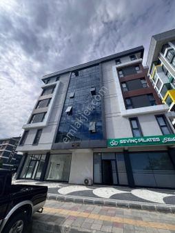 Emlak Konutları 1+1 Eşyalı Kiralık Daire