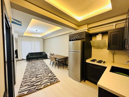 Dinç Emlaktan Kiralik Ultra Lüks 1+1 Daire Ana Cadde