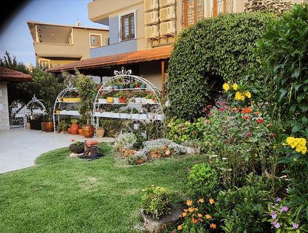 Hatay Karaağaç Melis Sitesinde Satılık Lüks 5+1 Villa