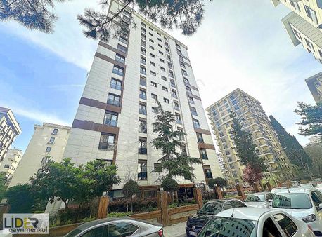 Lider'den Fırsat!!! Caddeye Yakın 4 Yıllık 12.kat Ebeveynli 3+1