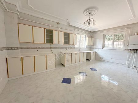 15 Temmuz'da Aile Apartmanında Muhteşem Geniş Kiralık 3+1 Daire