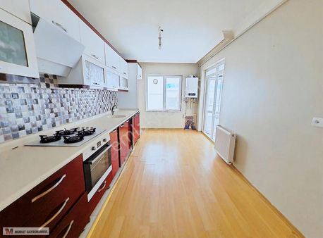 Kanunide Sitede Ara Katta Teras Balkonlu Çift Banyolu Geniş 3+1