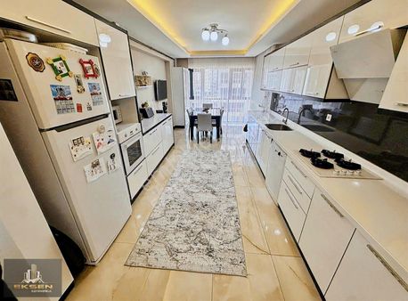 Eksen Gayrimenkul'den Lüks Yapılı Masrafsız 3+1 Site Dairesi